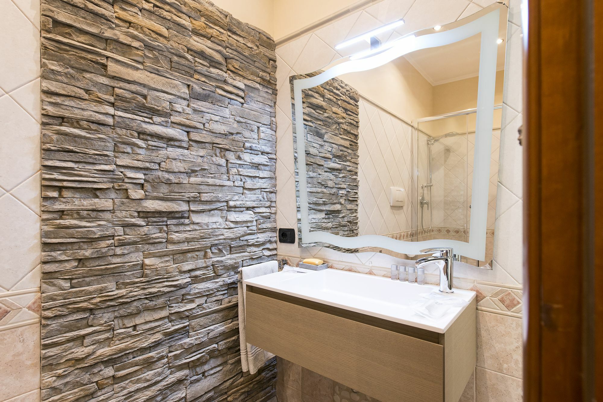 Lorenz Suites Trastevere Hill โรม ภายนอก รูปภาพ